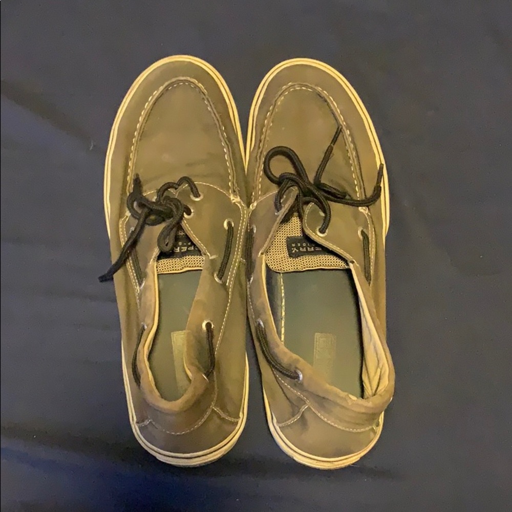 Grey Sperrys